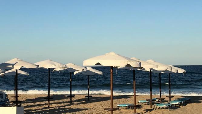Beach Apartment No 17 سينتس قسطنطين وهيلينا المظهر الخارجي الصورة