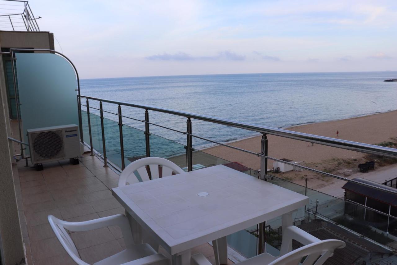 Beach Apartment No 17 سينتس قسطنطين وهيلينا المظهر الخارجي الصورة